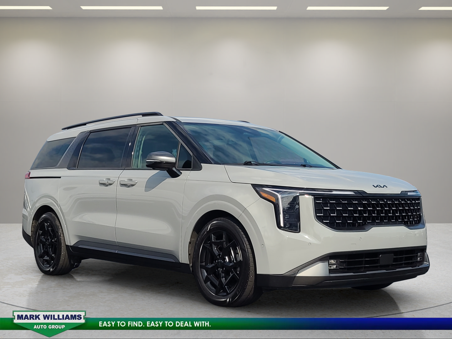 Used 2025 Kia Carnival SX Prestige FWD image 1