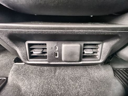 Used 2025 Chevrolet Silverado 1500 LT RWD image 21