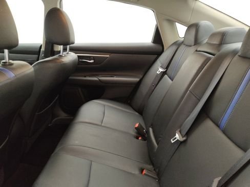 Used 2018 Nissan Altima 2.5 SR w/ SR Special Edition image 18