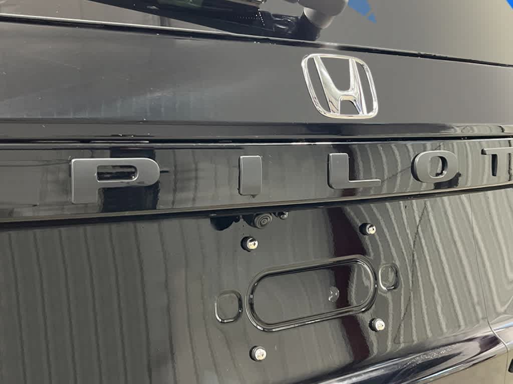 New 2026 Honda Pilot Black Edition image 7