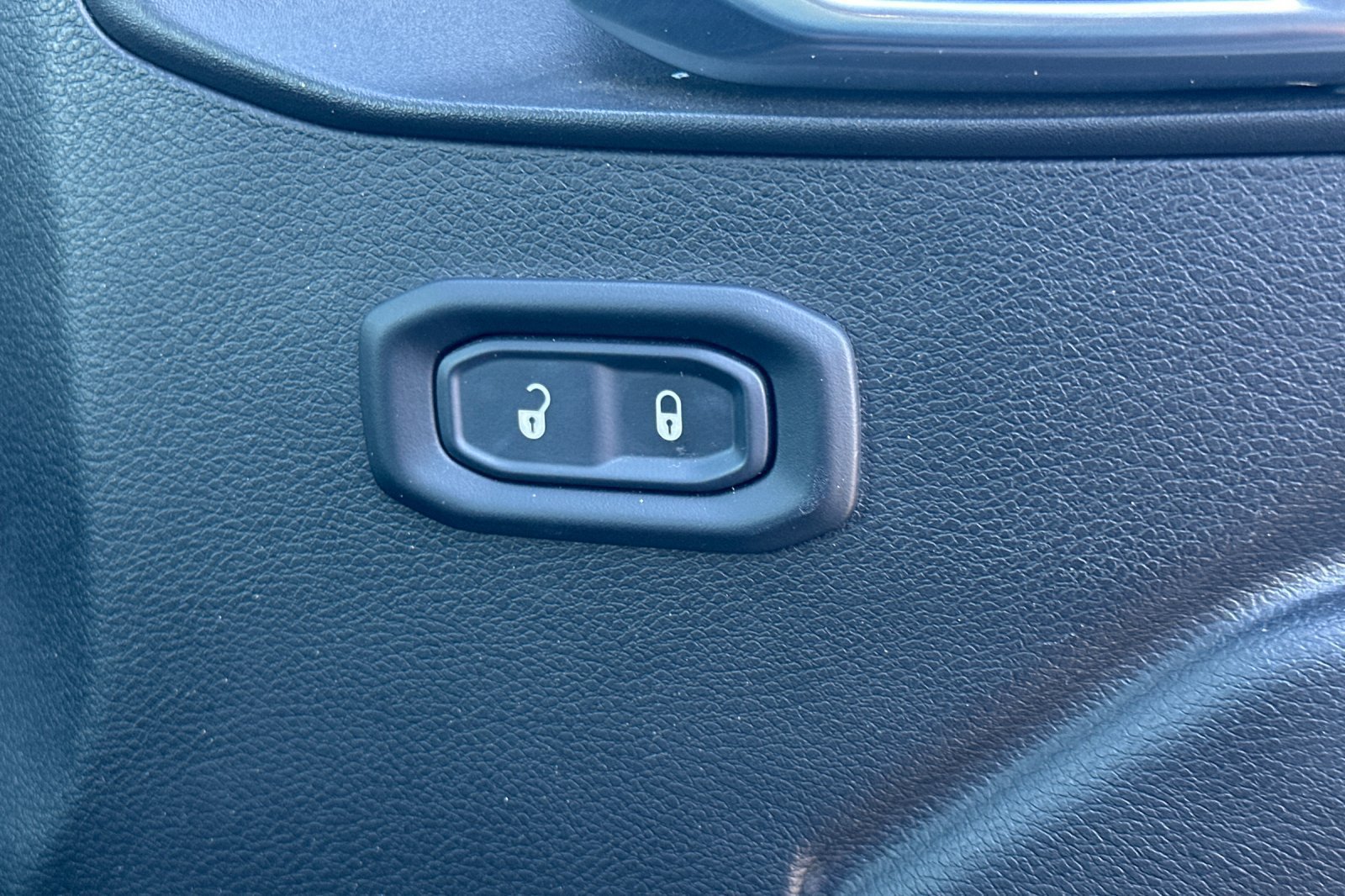 Used 2021 Jeep Wrangler Unlimited Sport AWD/4WD image 21