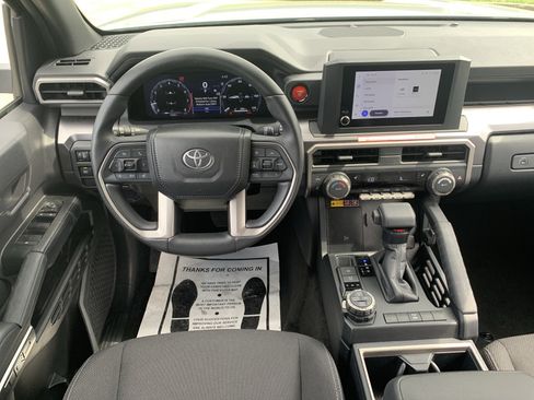 Used 2026 Toyota 4Runner TRD Off-Road AWD/4WD image 23