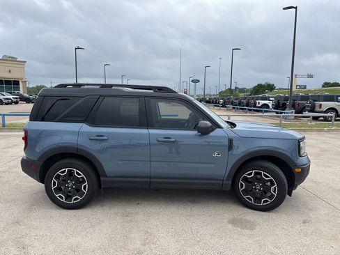 Used 2025 Ford Bronco Sport Outer Banks w/ Outer Banks Tech Package+ image 18