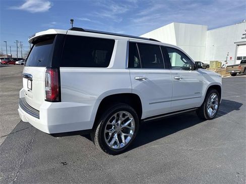 Used 2020 GMC Yukon Denali w/ Denali Premium Package image 5