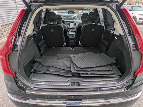 Certified 2024 Volvo XC90 T8 Ultimate w/ Protection Package Premier image 31