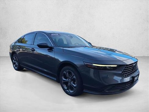 Used 2023 Honda Accord EX image 3