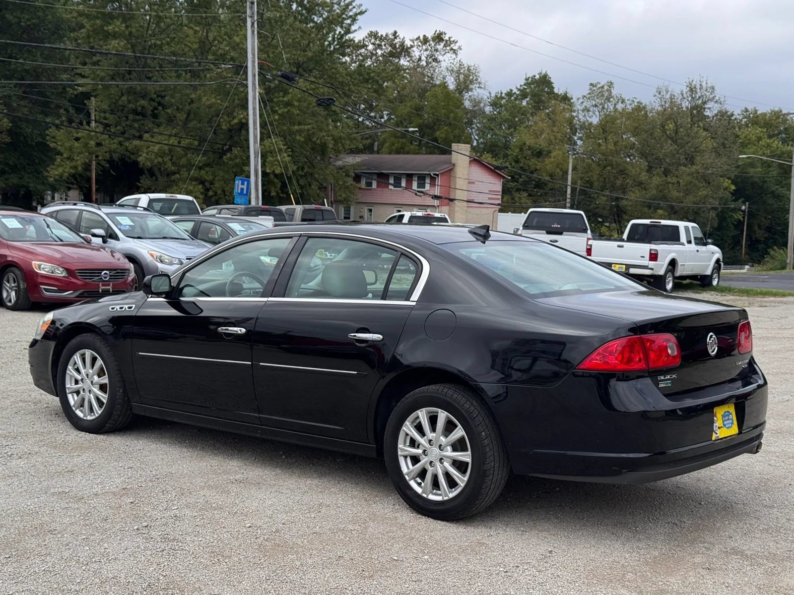 Used 2011 Buick Lucerne CXL FWD image 9