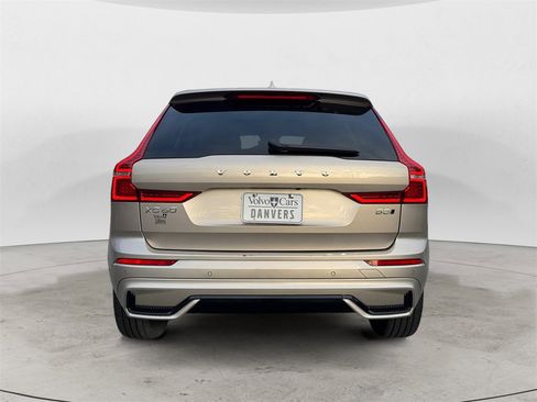 Certified 2025 Volvo XC60 B5 Plus image 4