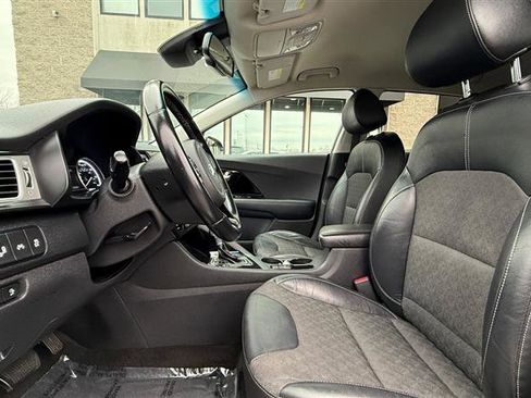 Used 2019 Kia Niro EX image 10