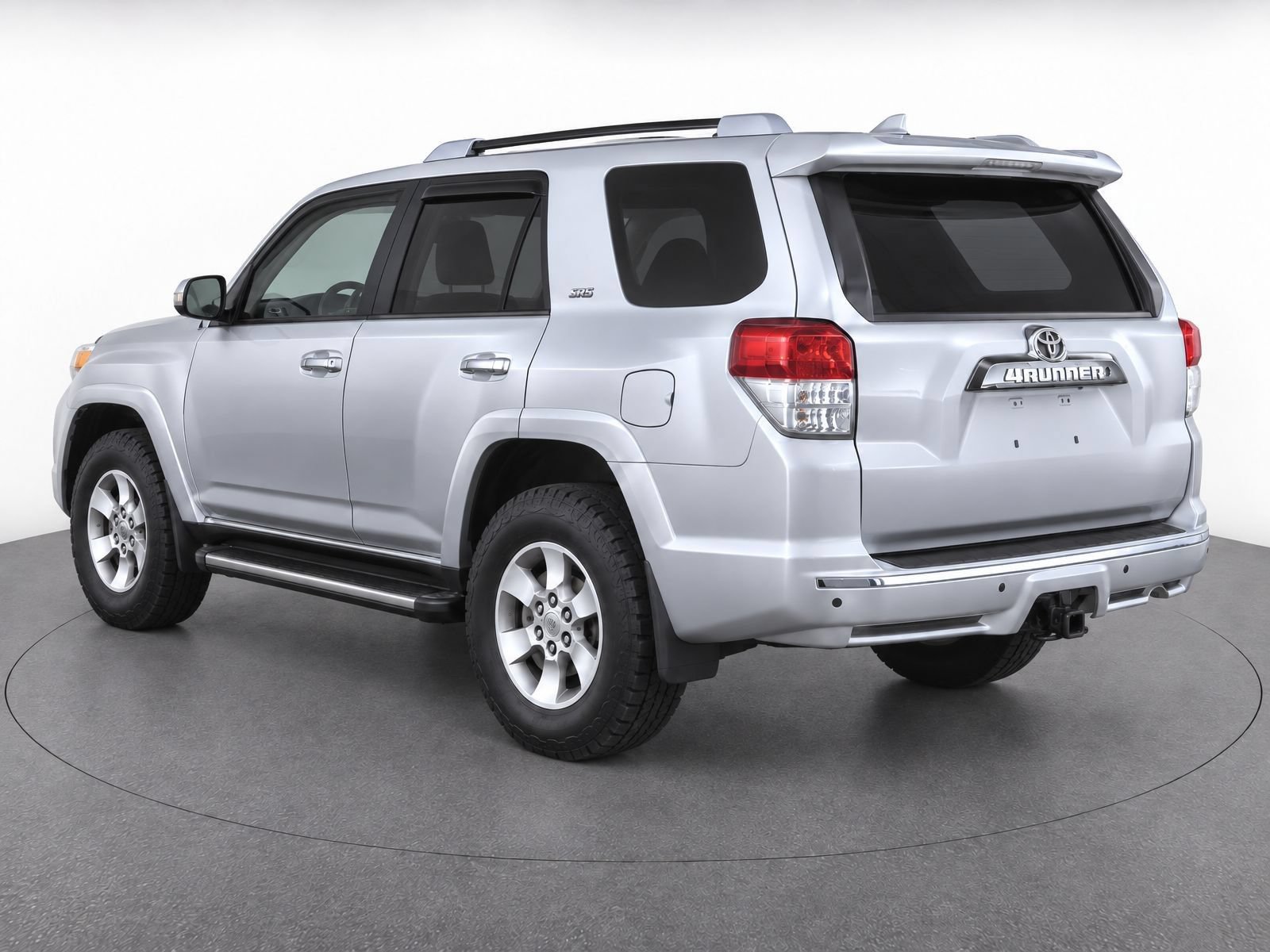 Used 2013 Toyota 4Runner SR5 RWD image 4