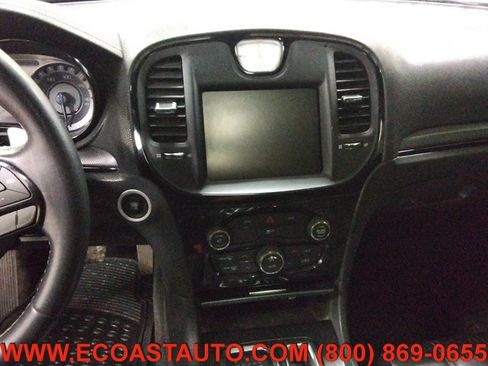 Used 2015 Chrysler 300 S RWD image 12