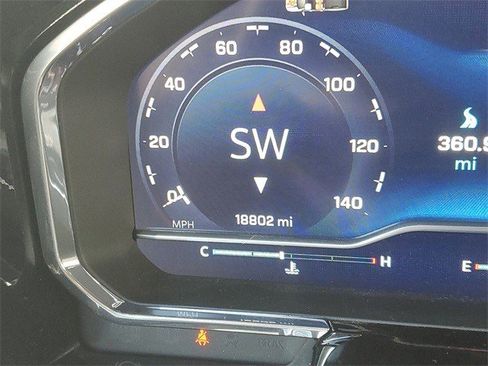 Used 2024 Chevrolet Silverado 3500 LTZ w/ LTZ Premium Package image 22