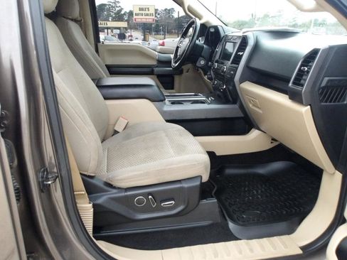 Used 2017 Ford F150 XLT w/ Equipment Group 302A Luxury image 10