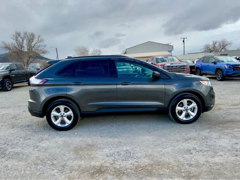 Used 2015 Ford Edge SE image 6