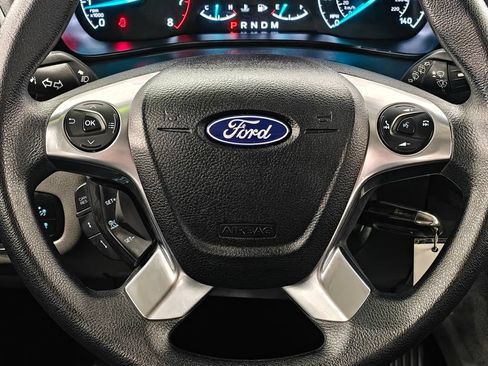 Used 2022 Ford Transit Connect XLT FWD image 5