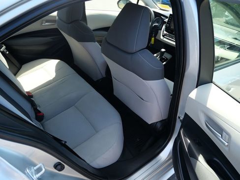 Used 2021 Toyota Corolla LE FWD image 20