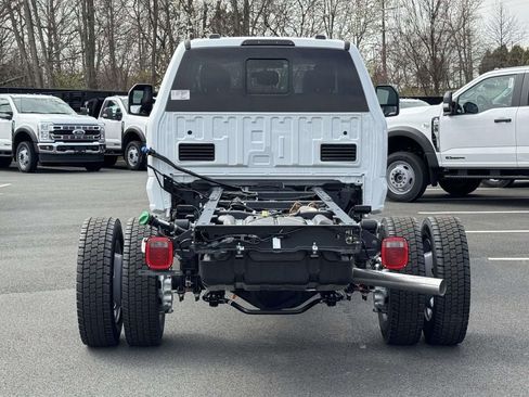 New 2026 Ford F450 XL w/ XL Chrome Package AWD/4WD image 4