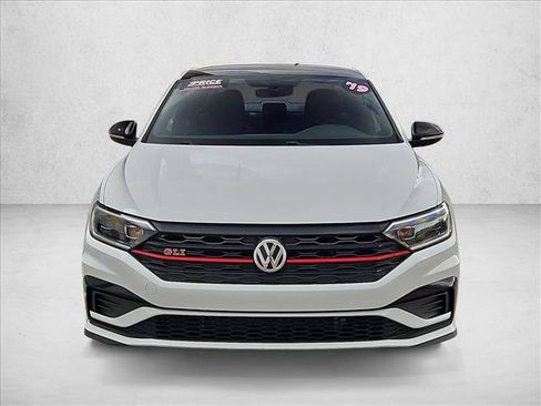 Used 2019 Volkswagen Jetta GLI FWD image 2