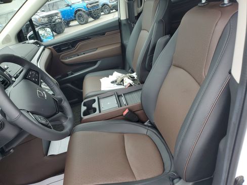 Used 2026 Honda Odyssey Elite image 17