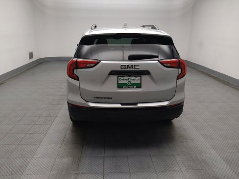Used 2021 GMC Terrain SLT w/ Elevation Edition image 6