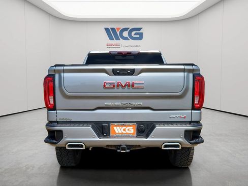 Used 2024 GMC Sierra 1500 AT4 w/ Technology Package AWD/4WD image 12