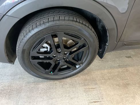 Used 2025 Kia Telluride SX Prestige X-Line image 10