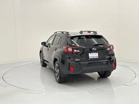 Used 2025 Subaru Crosstrek 2.0i Premium image 3