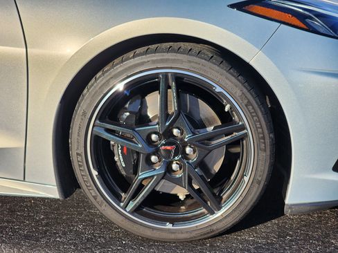 Used 2021 Chevrolet Corvette Stingray Preferred Cpe w/ Z51 Performance Package image 7