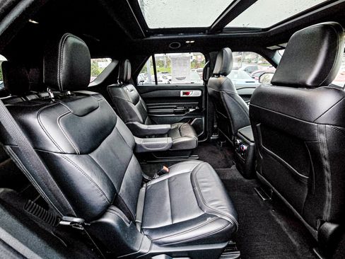 Used 2024 Ford Explorer ST w/ Equipment Group 401A image 16