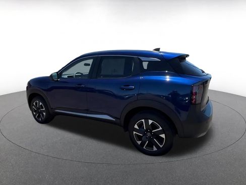Used 2026 Nissan Kicks SV w/ Cold Weather Package AWD/4WD image 8