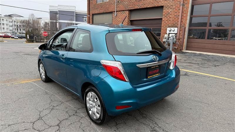 Used 2012 Toyota Yaris L FWD image 11