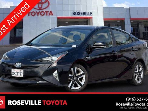Used 2017 Toyota Prius Three Touring w/ Carpet Mat Package FWD image 1