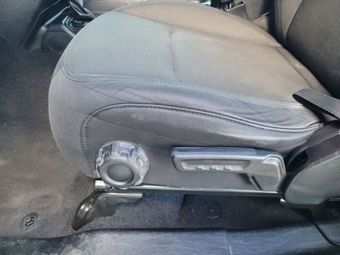 Used 2020 Jeep Wrangler Unlimited Sport S image 27