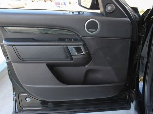 Used 2018 Land Rover Discovery HSE Luxury AWD/4WD image 45