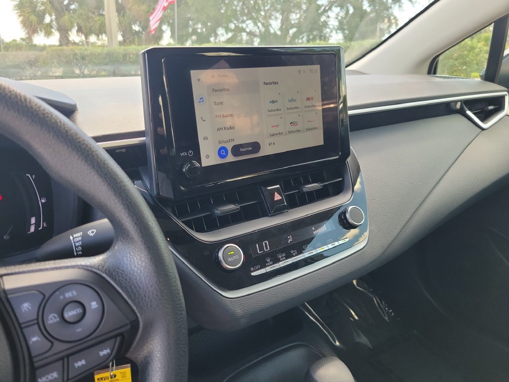 Used 2026 Toyota Corolla LE FWD image 23