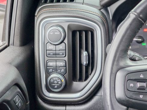 Used 2022 GMC Sierra 3500 AT4 w/ AT4 Preferred Package image 42