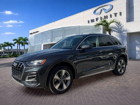 Used 2023 Audi Q5 2.0T Premium w/ Convenience Package AWD/4WD image 3