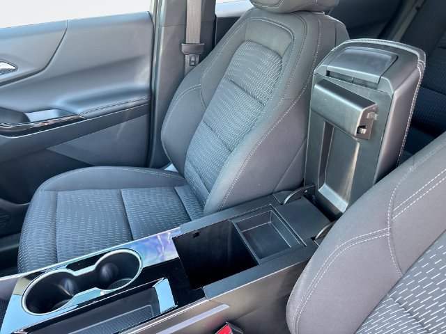 Used 2025 Chevrolet Equinox LT FWD image 21