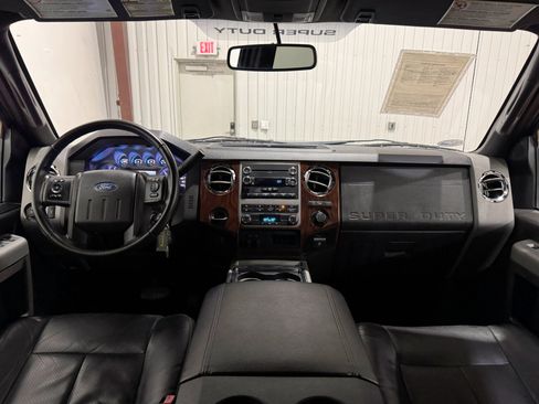Used 2011 Ford F350 Lariat image 19
