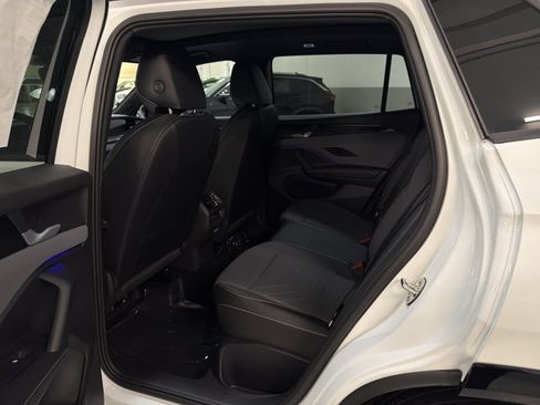 New 2026 Volkswagen Tiguan SE R-Line AWD/4WD image 22