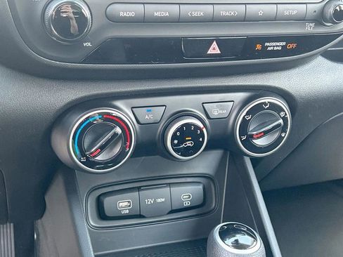 New 2026 Hyundai Venue SE image 26