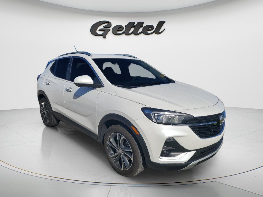 Used 2021 Buick Encore GX Select w/ Advanced Technology Package FWD image 2