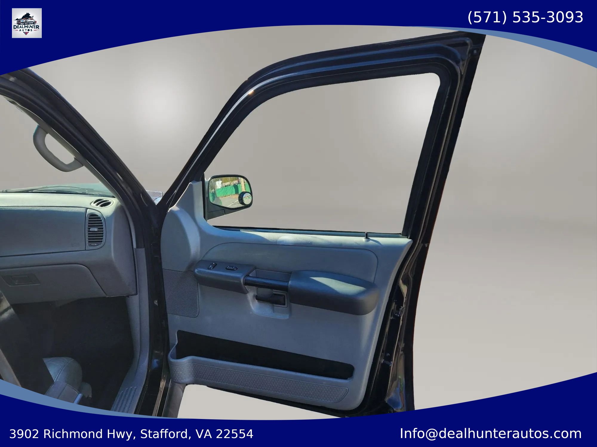 Used 2003 Ford Explorer Sport Trac XLS AWD/4WD image 12
