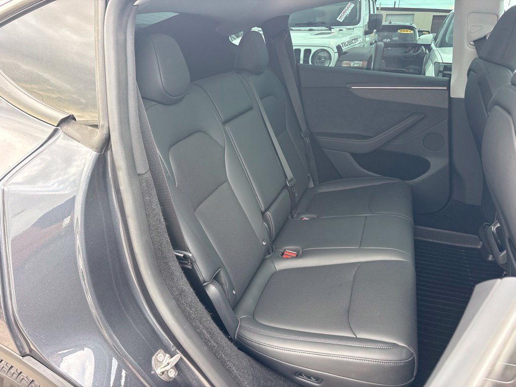 Used 2026 Tesla Model Y AWD image 18