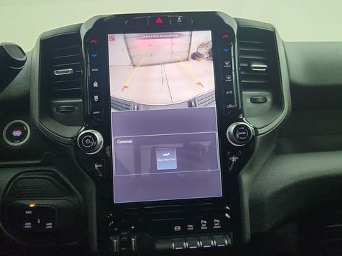 New 2026 RAM 2500 Tradesman AWD/4WD image 17