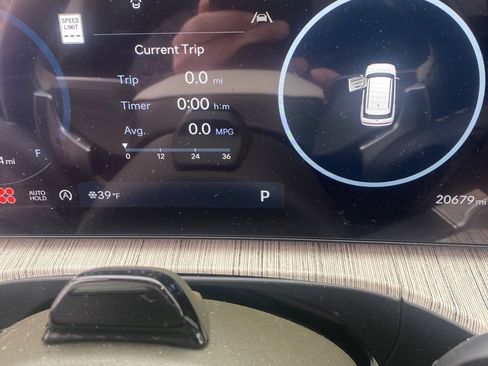 Used 2024 Hyundai Santa Fe Calligraphy image 6