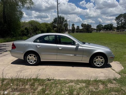 Used 2003 Mercedes-Benz E 320 Sedan image 3