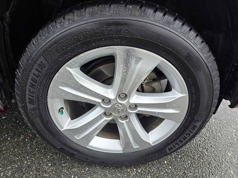 Used 2010 Toyota Highlander Limited image 9