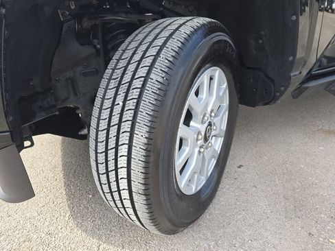 Used 2025 Toyota Tacoma SR5 image 30