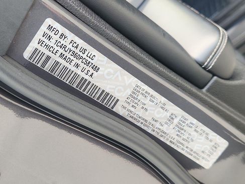 Used 2023 Jeep Grand Cherokee 4WD 4xe image 35
